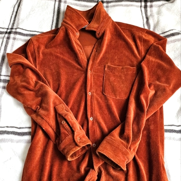 Button-down shirt - Picture 2 of 4